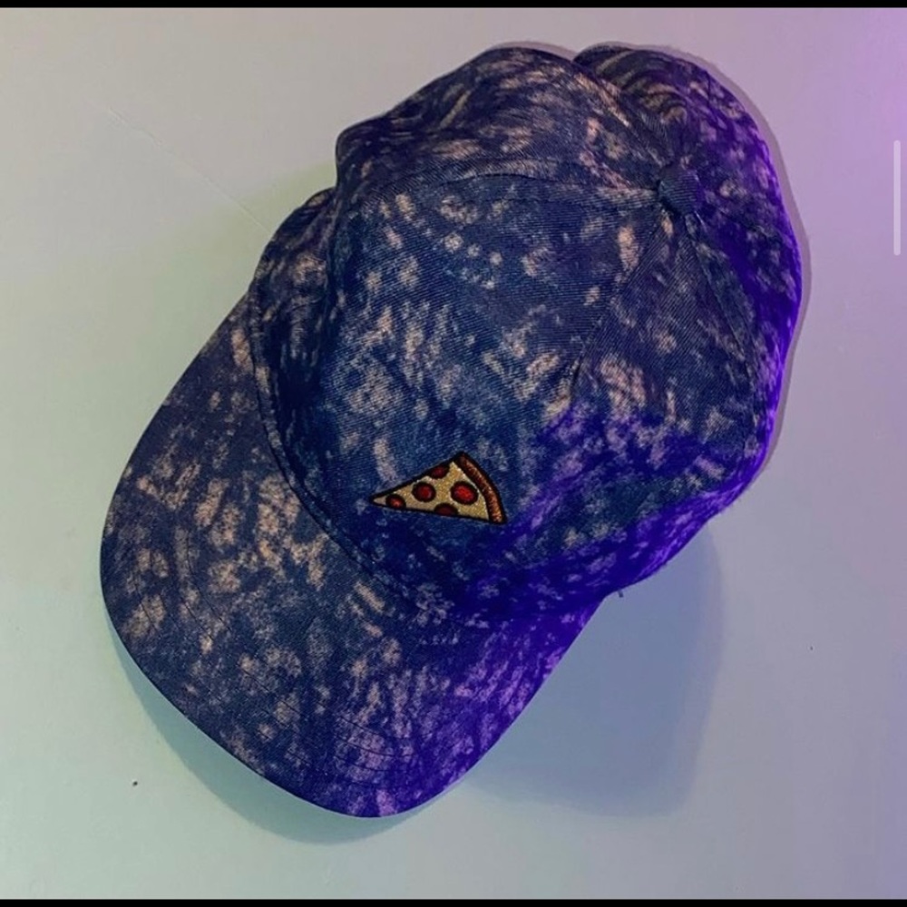 Pizza hat